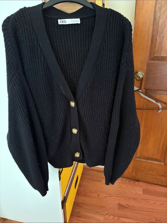Zara Sweaters - ZARA Black Button-Front Chunky Knit Cardigan